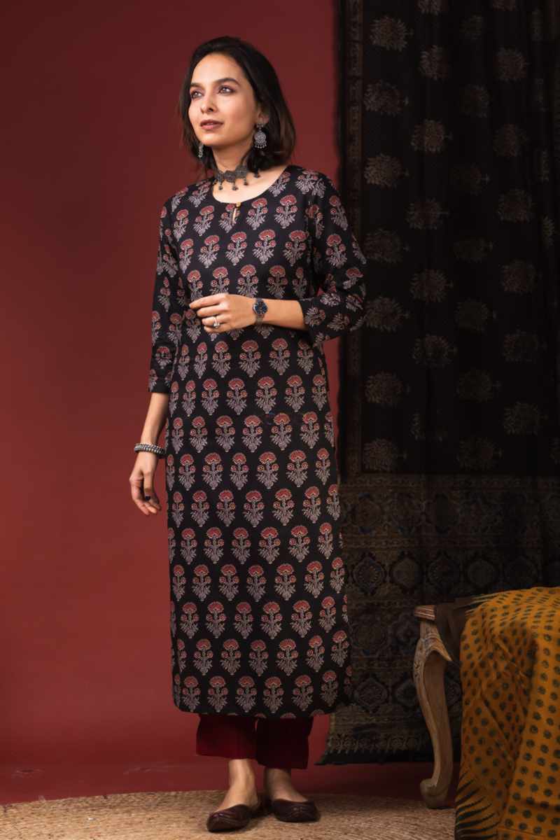 Image for Kusvaa De164 Vyomini Cotton Kurta Side