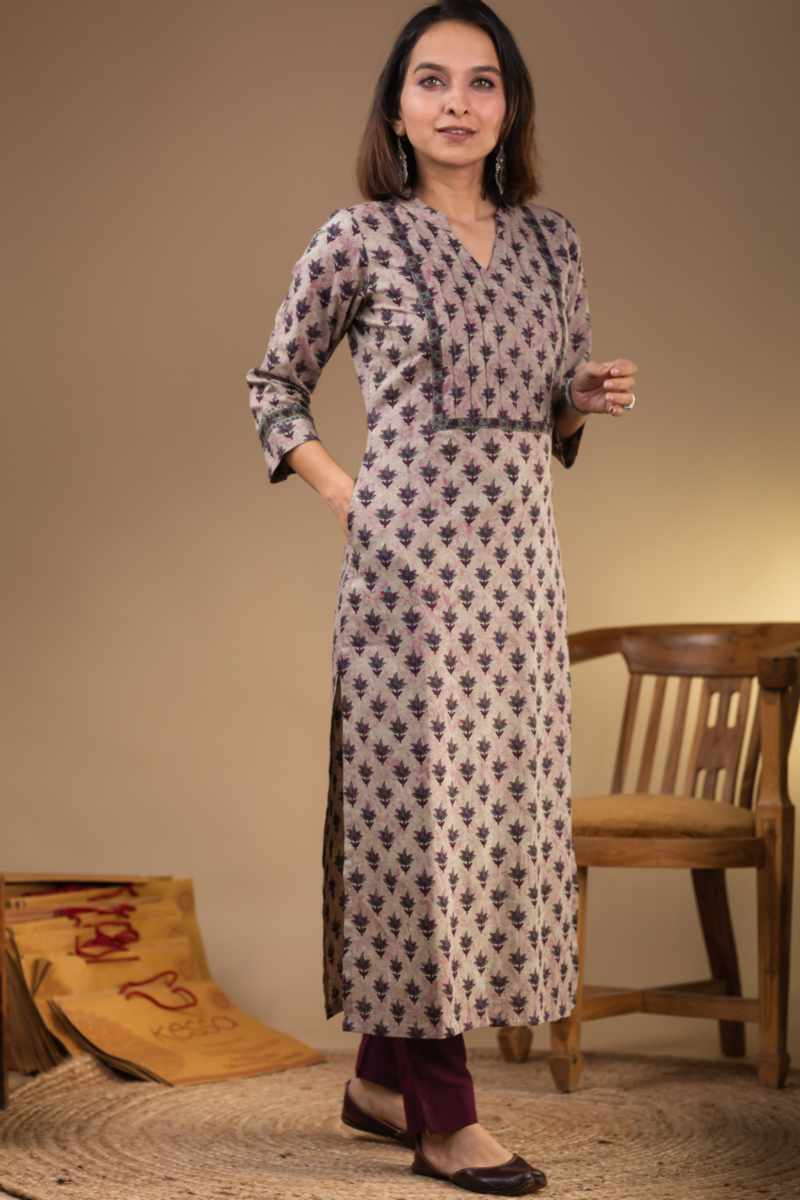 Image for Kusvaa De167 Sansa Cotton Straight Kurta Side