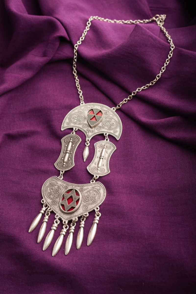 Image for Kusvaa Kpn38 Kazaki Circular Red Stone Chain Necklace Featured