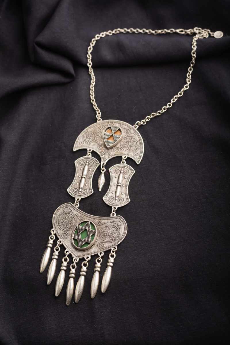 Image for Kusvaa Kpn39 Kazaki Circular Yellow And Green Stone Chain Necklace Featured