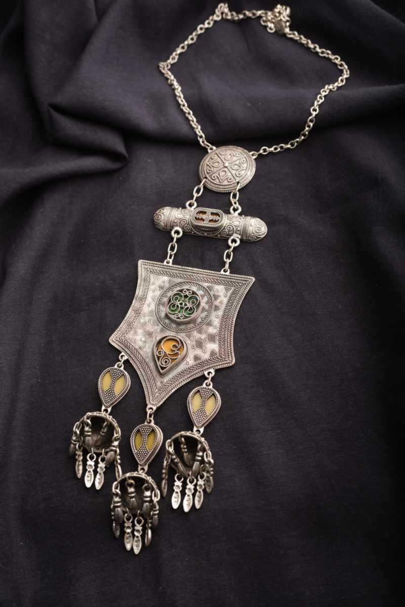 Image for Kusvaa Kpn97 Kazaki Bar Multi Color Stone Chain Necklace Featured