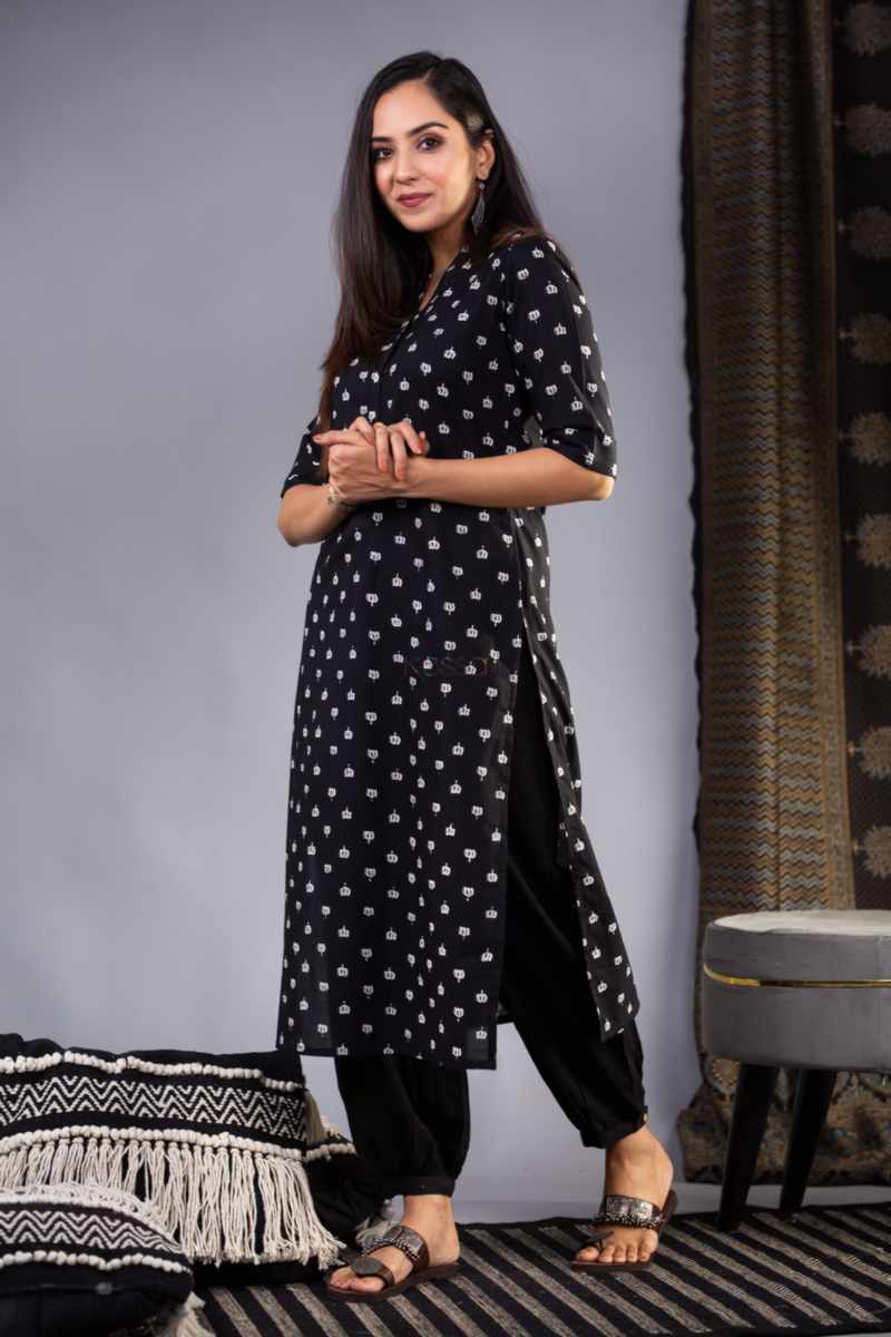 Image for Kusvaa Taf103 Sukriti Cotton Regular Straight Kurta Side