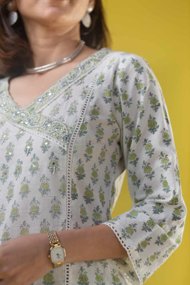 Image for Kusvaa Vcr138 Tajah Cotton Straight Fit Kurta Closeup New