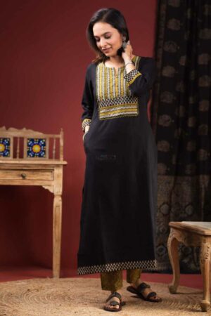 Image for Kusvaa Vcr169 Hanita Cotton Kurta Pant Set Featured