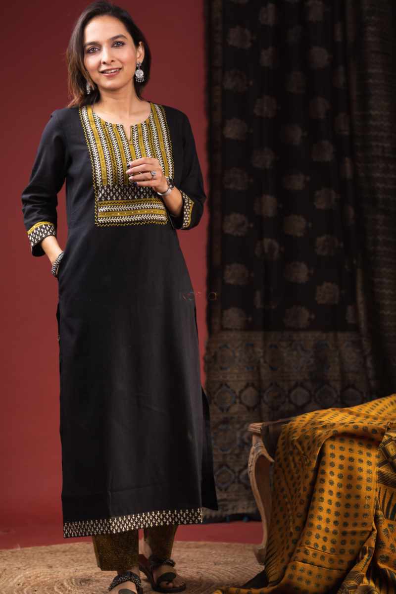 Image for Kusvaa Vcr169 Hanita Cotton Kurta Pant Set Front
