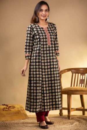 Image for Kusvaa Vcr174 Mishay Cotton Straight Fit Kurta Featured