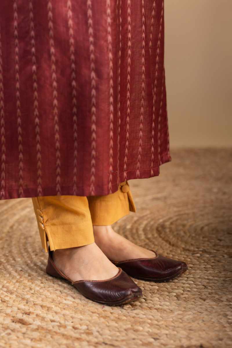 Image for Kusvaa Ws930 Vinaya Straight Fit Kurta Closeup 2
