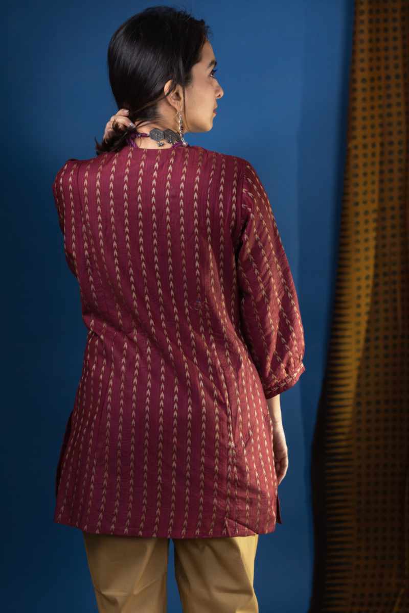 Image for Kusvaa Ws962 Kaur Bhagalpuri Silk Short Kurti Side New