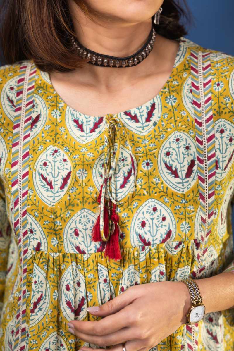 Image for Kusvaa Wsr366 Mahesa Cotton Short Kurti Closeup