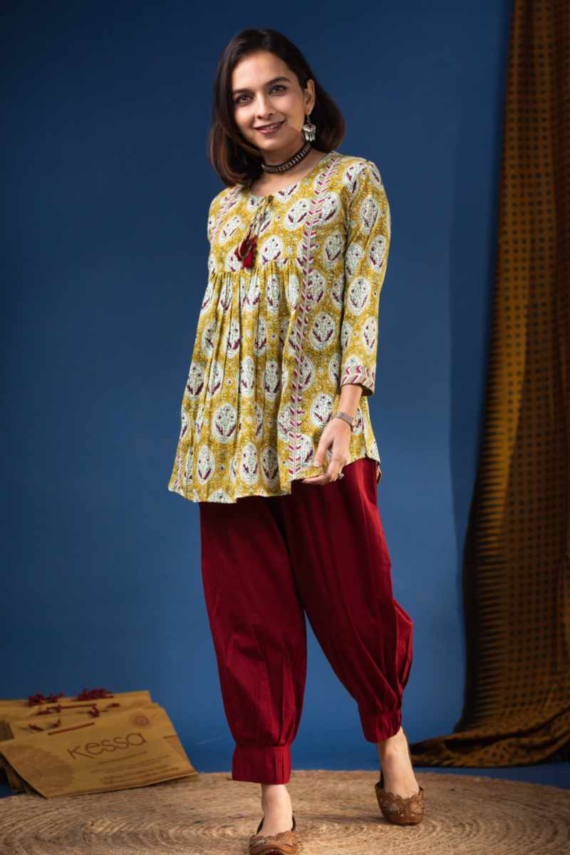 Image for Kusvaa Wsr366 Mahesa Cotton Short Kurti Front