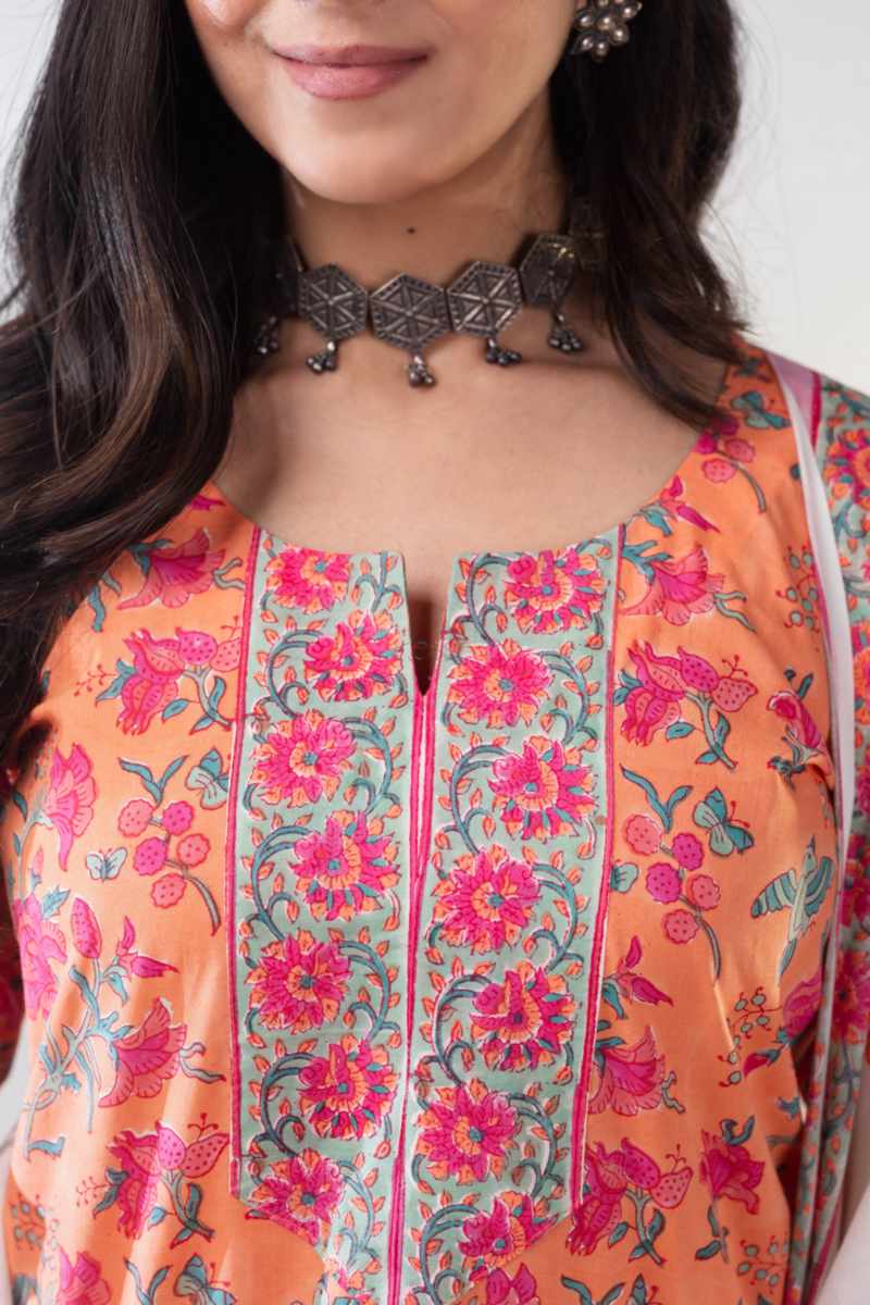 Image for Kusvaa Kuoj177 Mishika Cotton Kurta With Mulmul Dupatta Closeup New