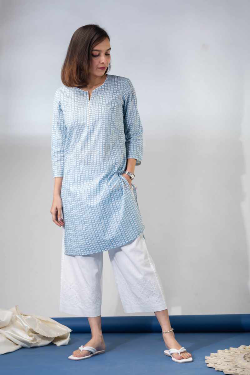 Image for Kusvaa Taf101 Chaetalee Cotton Short Kurti Side