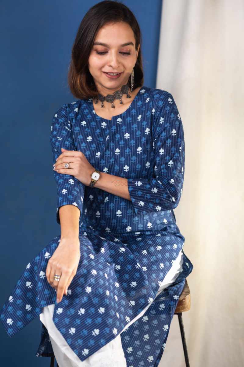 Image for Kusvaa Taf105 Evya Cotton Kurta Sitting