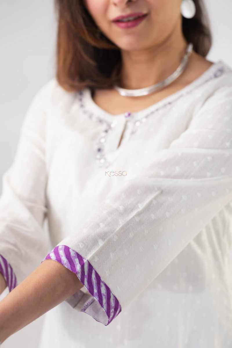 Image for Kusvaa Vcr142 Ameya Dobby Cotton Kurta With Lehriya Palazzo Closeup 2 New