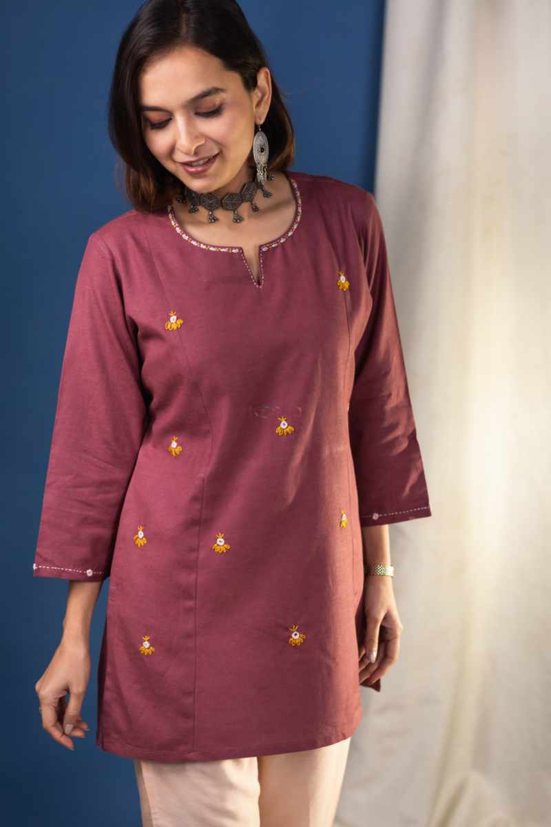 Image for Kusvaa Ws961 Siti South Cotton Short Kurti Featured