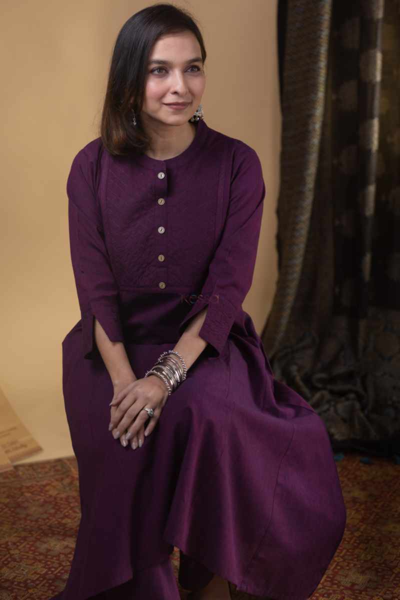 Image for Kusvaa Ws969 Sashriti South Cotton Kurtapant Set Sitting