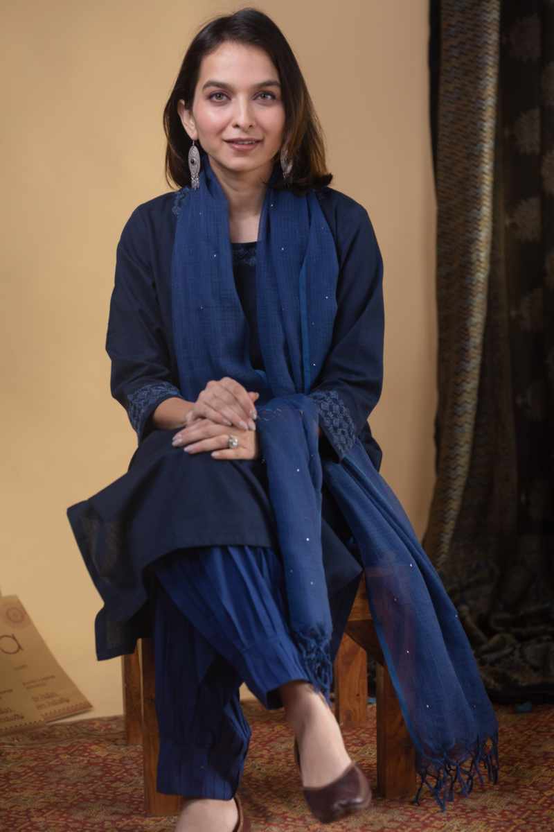 Image for Kusvaa Ws978 Aamiya South Cotton Kurta Sitting