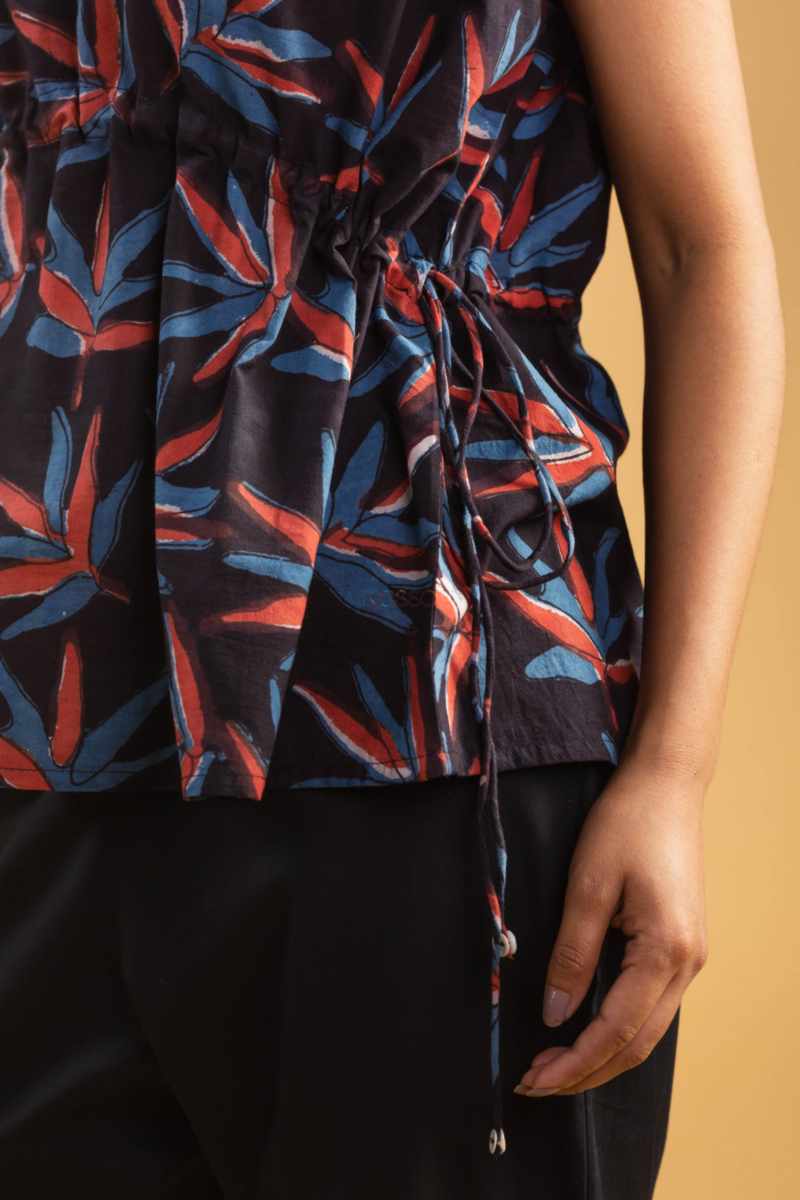 Image for Kusvaa Bpr27 Pakhi Handblock Cotton Short Kurti Closeup 2