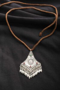 Image for Kusvaa Kpp18 Turkish Multi Stone Pendant Brown Closeup