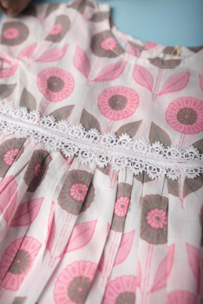 Image for Kusvaa Mbe44 Daitri Cotton Floral Print Frock Closeup