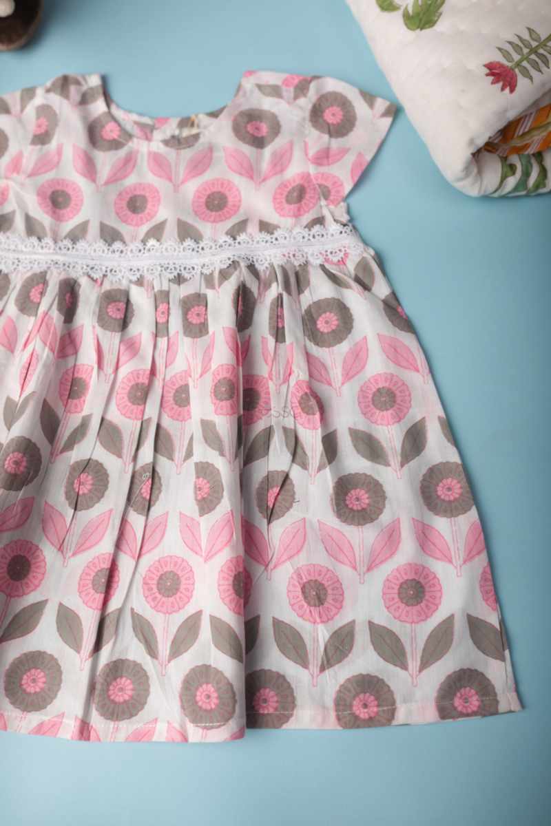 Image for Kusvaa Mbe44 Daitri Cotton Floral Print Frock Front