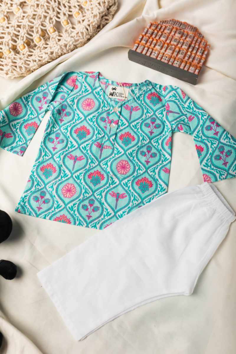 Image for Kusvaa Mbe55 Ahan Cotton Toddler Kurta Closeup