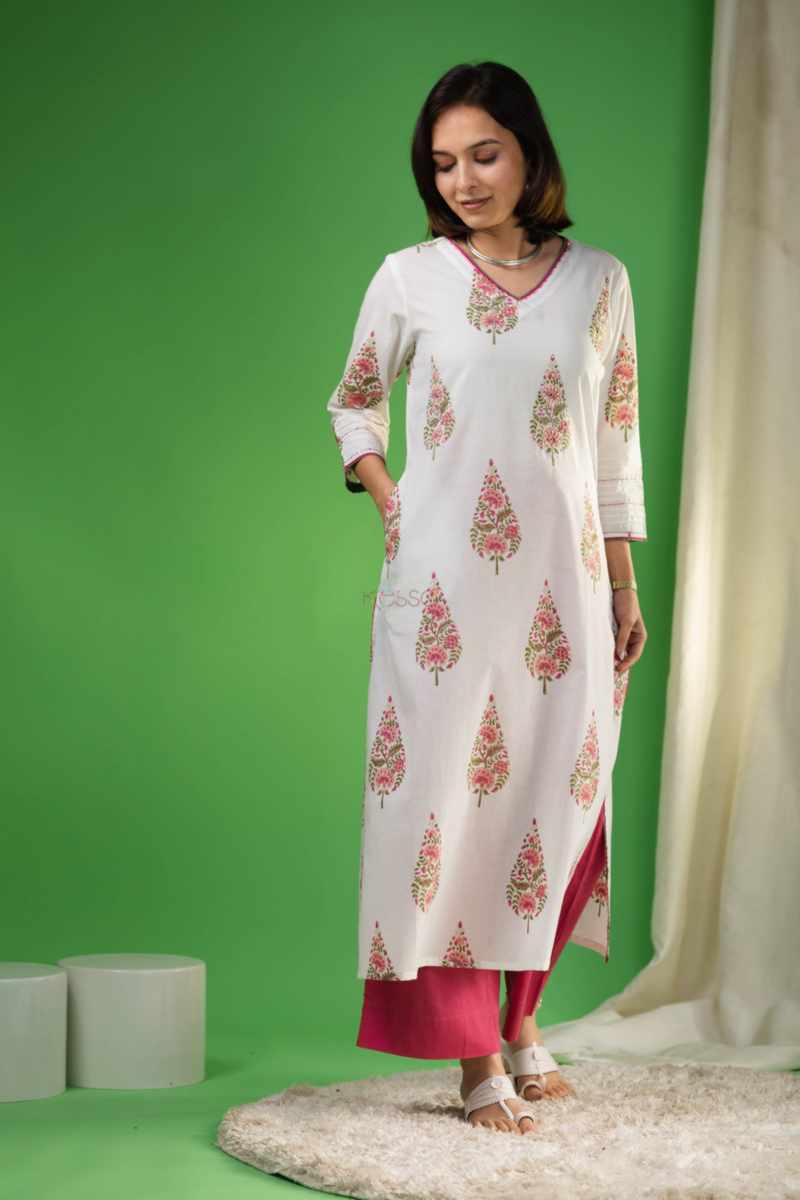 Image for Kusvaa Vcr176 Aamiya Cotton Straight Kurta Front