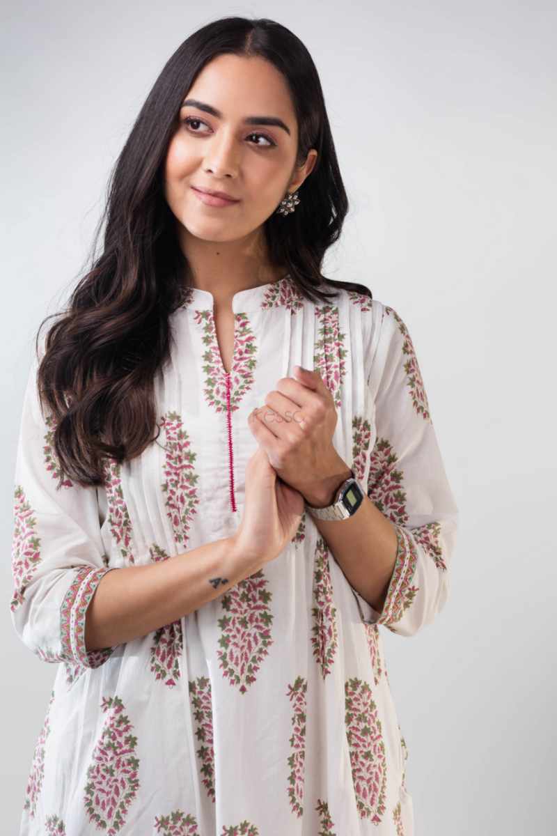 Image for Kusvaa Vcr181 Naia Cotton Straight Fit Kurta Featured