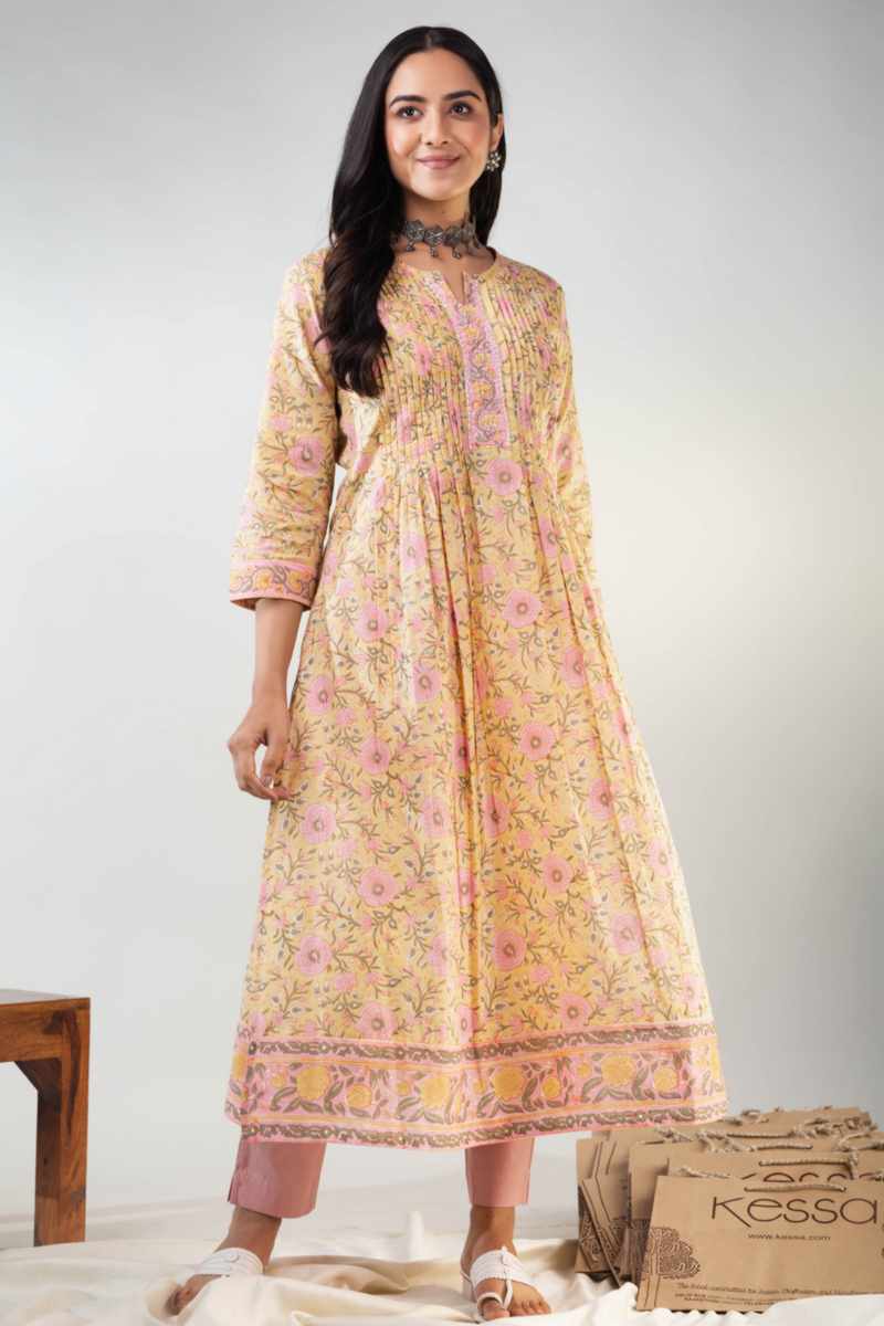 Image for Kusvaa Vcr182 Iti Cotton A Line Kurta Front