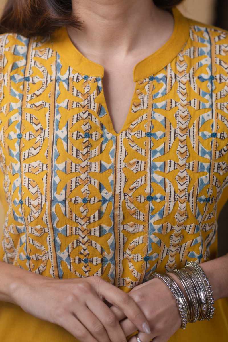 Image for Kusvaa Ws971 Daanvi Cotton Flex Kurta Pant Set Closeup