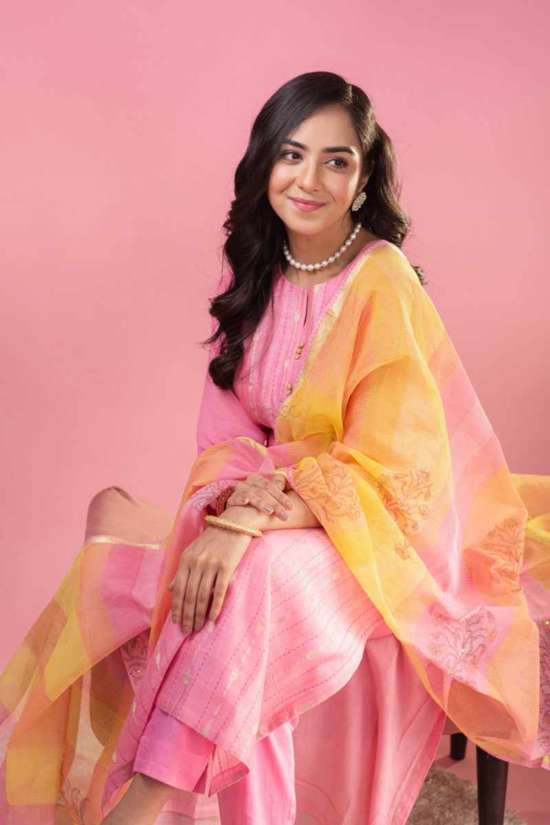 Image for Kusvaa Ws980 Kaberi Chanderi Kurta Dupatta Set Sitting