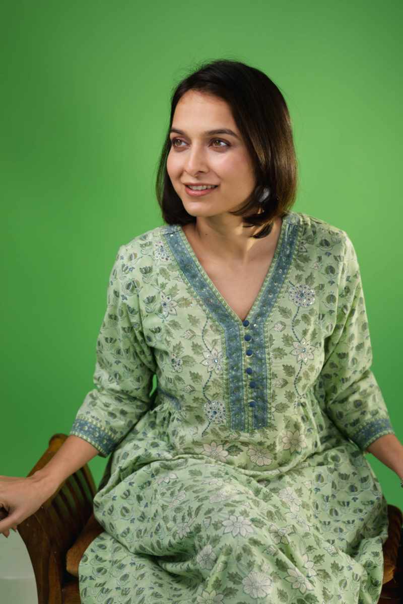 Image for Kusvaa Wsr370 Helly Cotton A Line Kurta Sitting