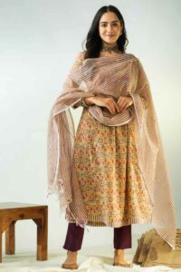 Image for Kusvaa Wsr371 Vaani Handblock Kurta With Kota Doriya Dupatta Front