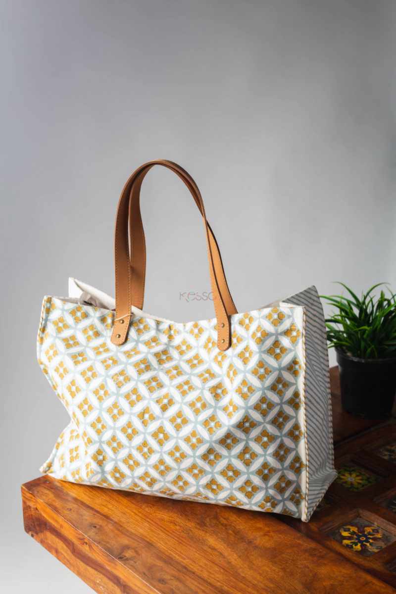 Image for Kusvaa Anuka06 Handblock Canvas Bag Anuka06 Front
