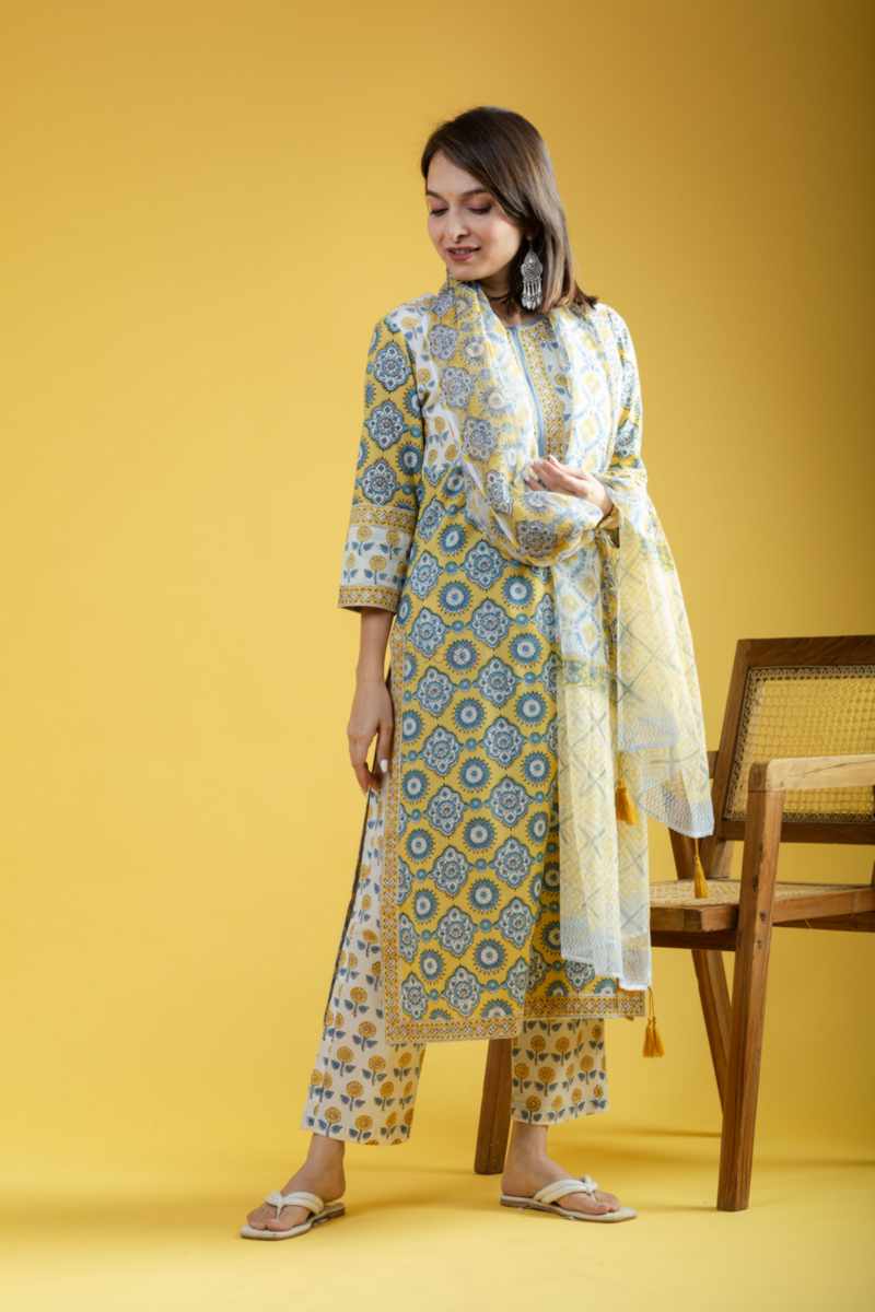Image for Kusvaa Avdaf216 Lavi Handblock Kurta With Kota Doriya Dupatta Side