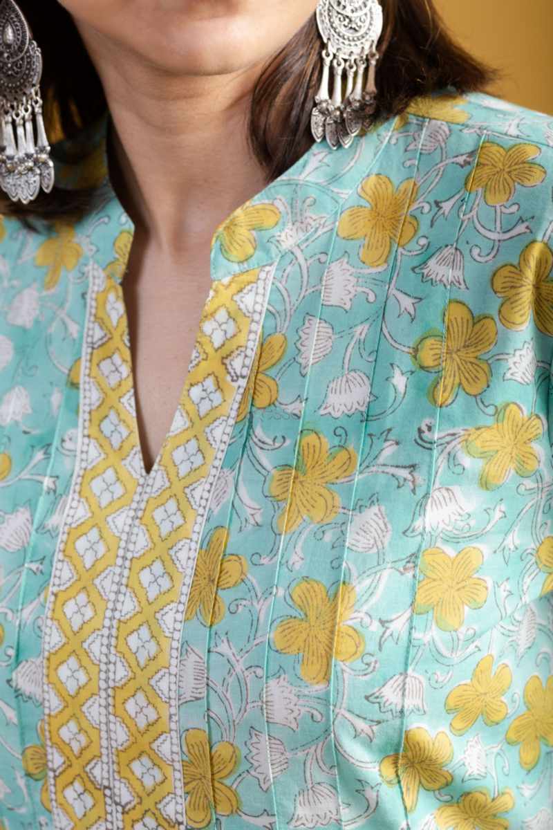Image for Kusvaa De181 Bhargavi Handblock Cotton Kurta Closeup