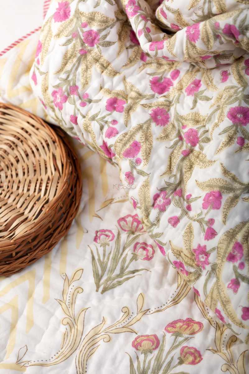 Image for Kusvaa Kaq257 Dvij Double Bed Quilt Closeup