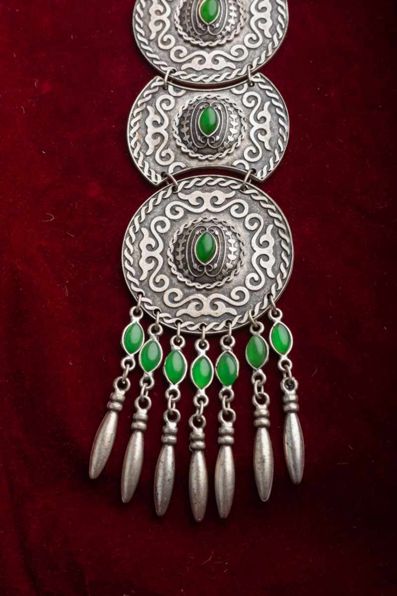 Image for Kusvaa Kpn107 Turkish Circular Green Multi Stone Chain Necklace Front