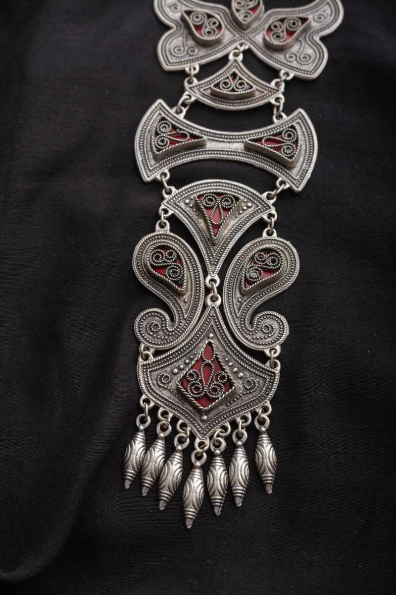 Image for Kusvaa Kpn56 Kazaki Multi Shape Red Stone Chain Necklace Front
