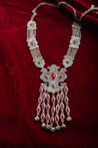 Image for Kusvaa Kpn62 Turkish Shape Multi Black Stone Ghungroo Necklace Red Side