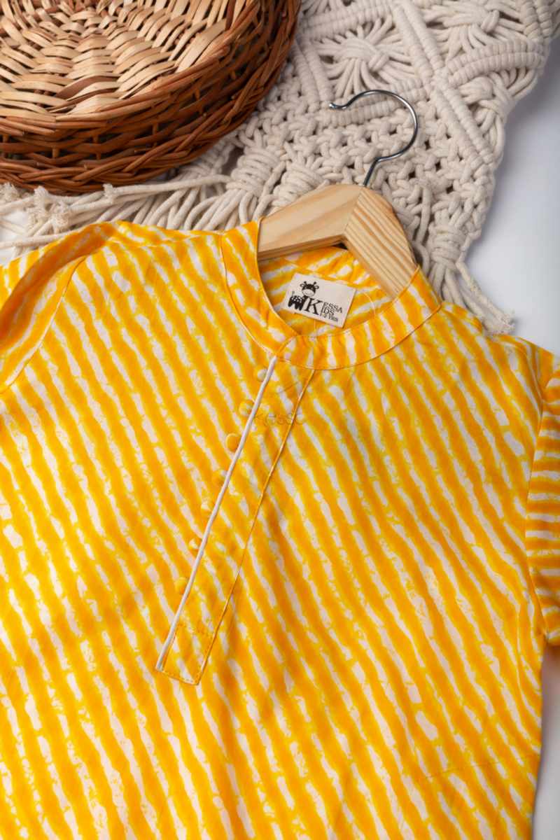 Image for Kusvaa Mbe63 Udyat Handloom Boy Kurta Front