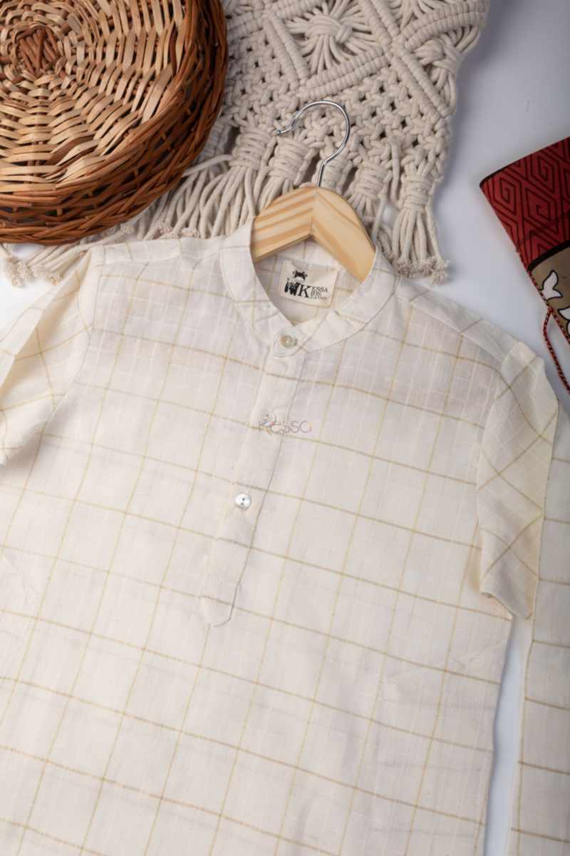 Image for Kusvaa Mbe64 Vedant Lehriya Print Boy Kurta Front