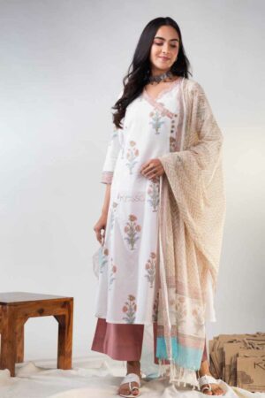 Image for Kusvaa Vcr186 Ekaparnika Handblock Kurta With Kota Doriya Dupatta Featured