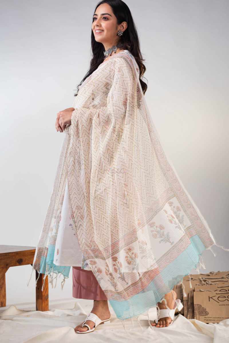 Image for Kusvaa Vcr186 Ekaparnika Handblock Kurta With Kota Doriya Dupatta Front
