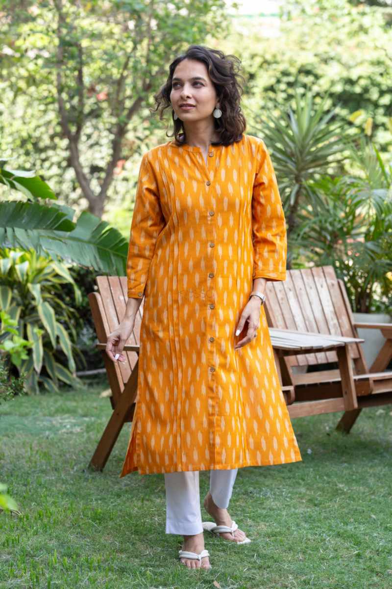 Image for Kusvaa Ws1016 Hemakshi Ikkat Straight Fit Kurta Front