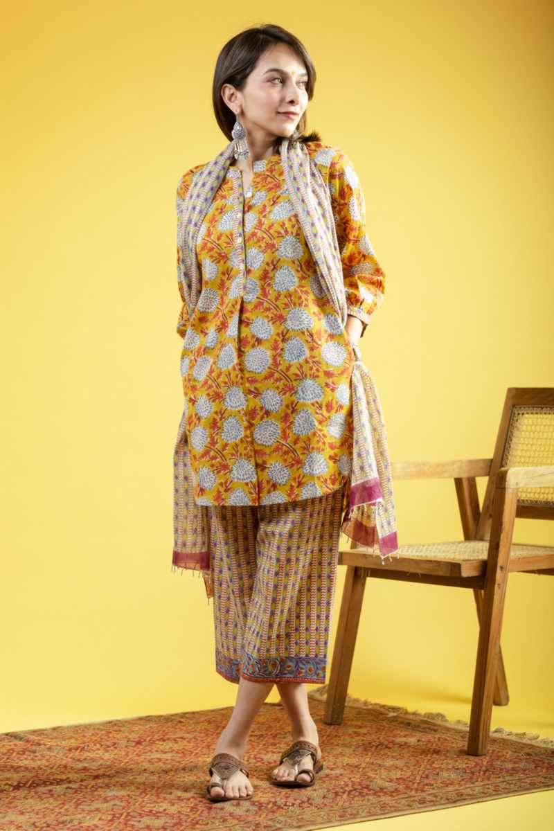 Image for Kusvaa Wsr379 Drisana Handblock Cotton Complete Suit Set Featured