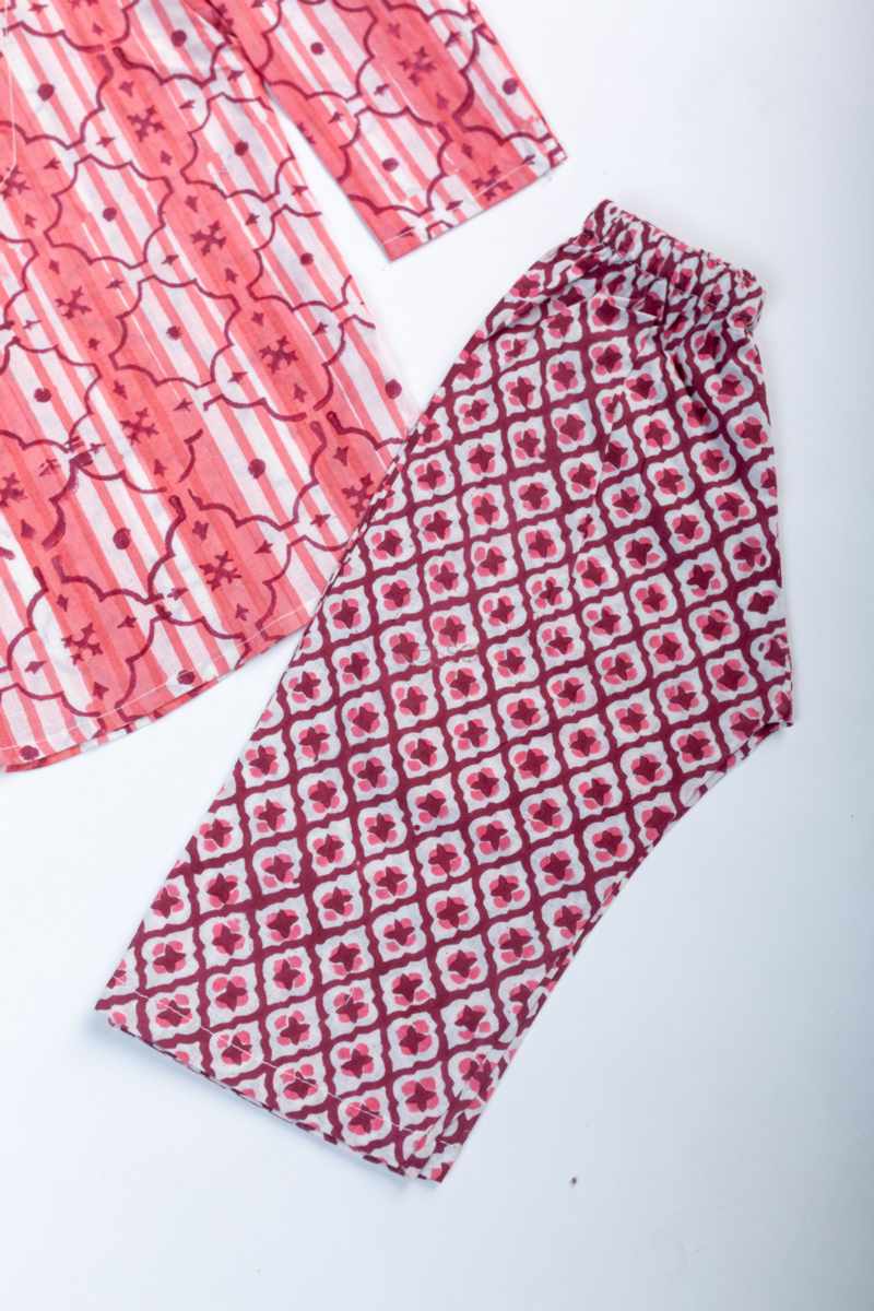 Image for Kusvaa Wsrk104 Firas New Born Kurtapyjama Set Closeup