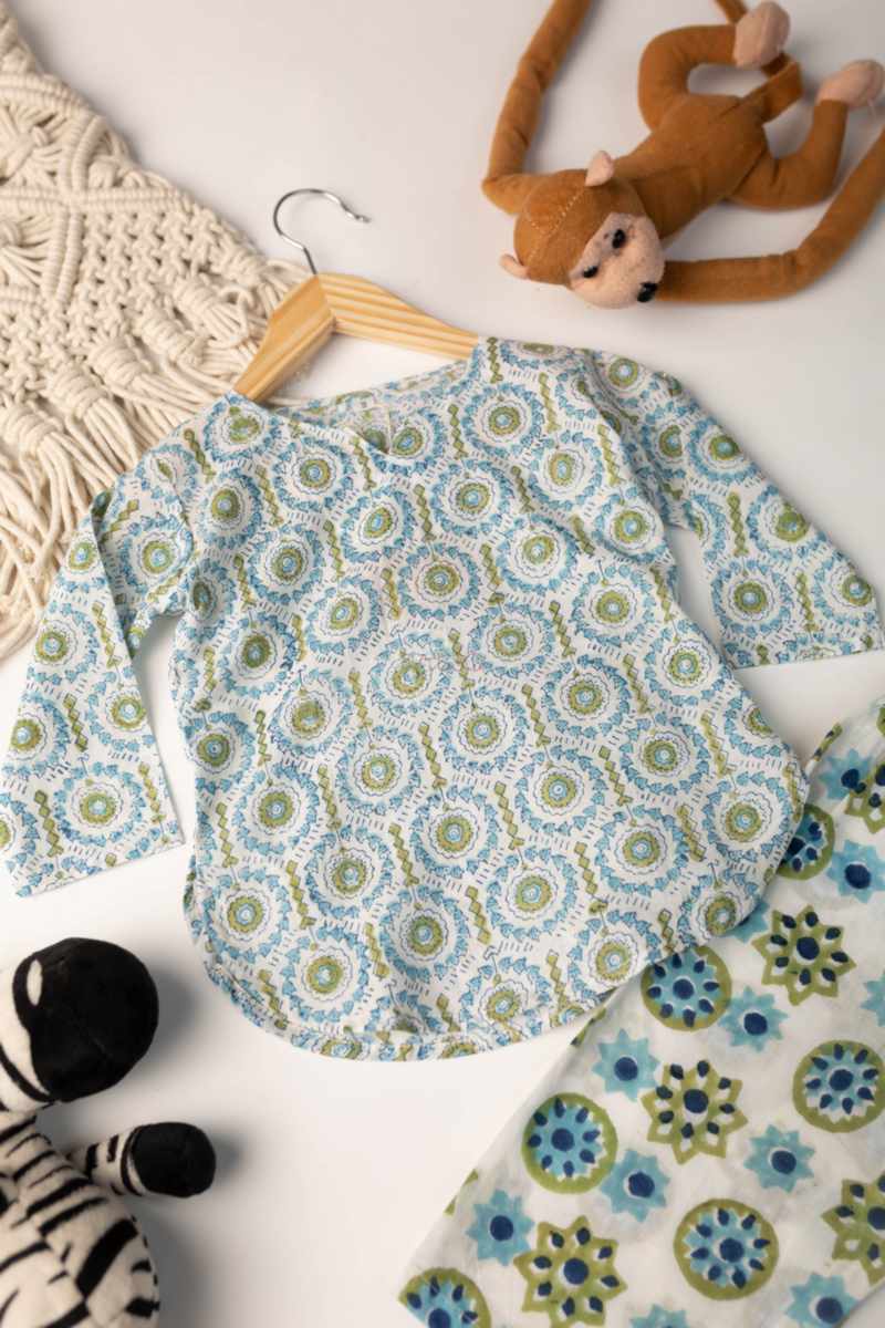 Image for Kusvaa Wsrk76 Bhuvanyu New Born Kurtapyjama Set Side