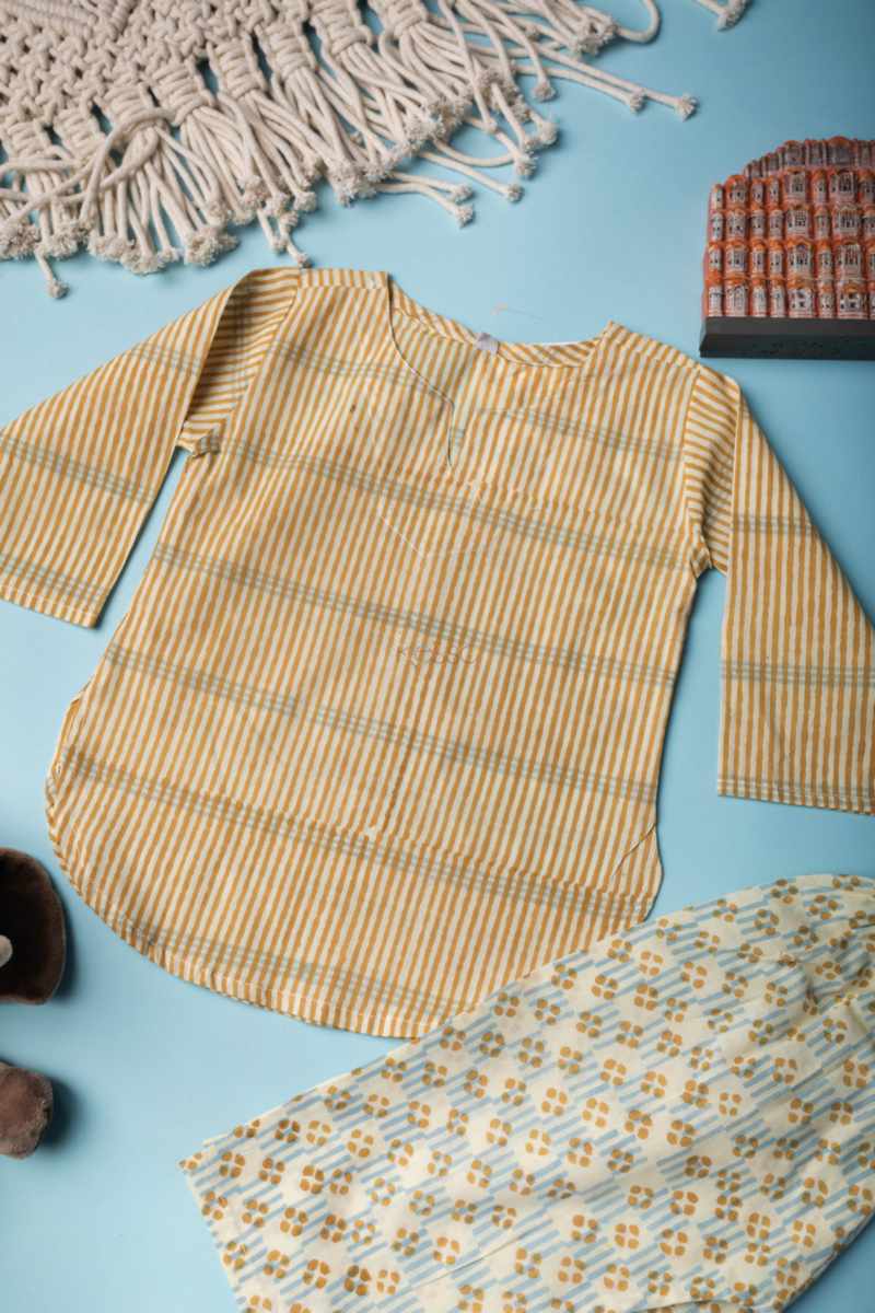 Image for Kusvaa Wsrk82 Harshul New Born Kurtapyjama Set Side