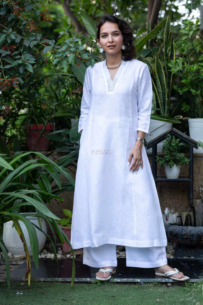 Image for Kusvaa Avdaf225 Aruni Linen Kurta Pant Set Front
